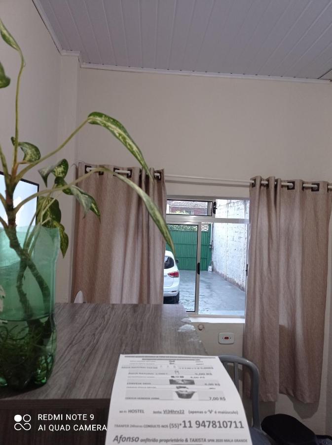 Hostel Familia Quartos Privado Proximo Aeroporto Int Guarulhos Sp Taxi 24 Hrs מראה חיצוני תמונה