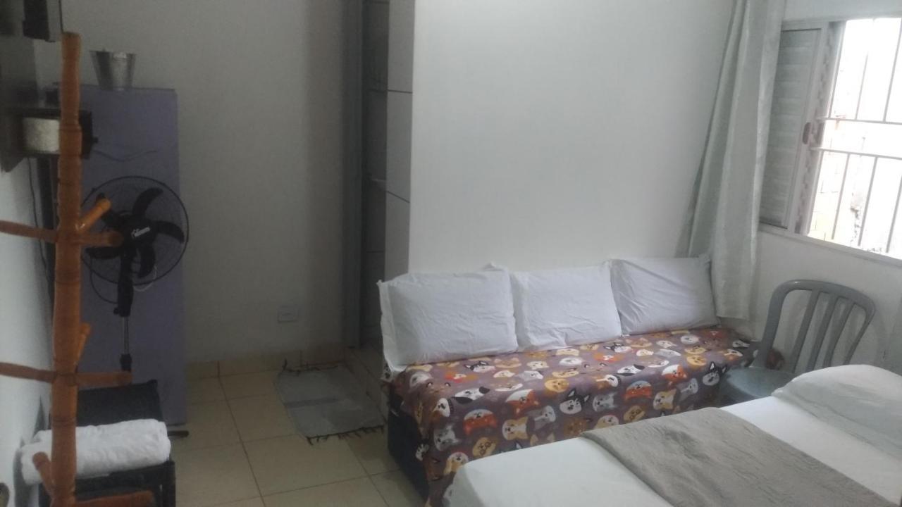Hostel Familia Quartos Privado Proximo Aeroporto Int Guarulhos Sp Taxi 24 Hrs מראה חיצוני תמונה